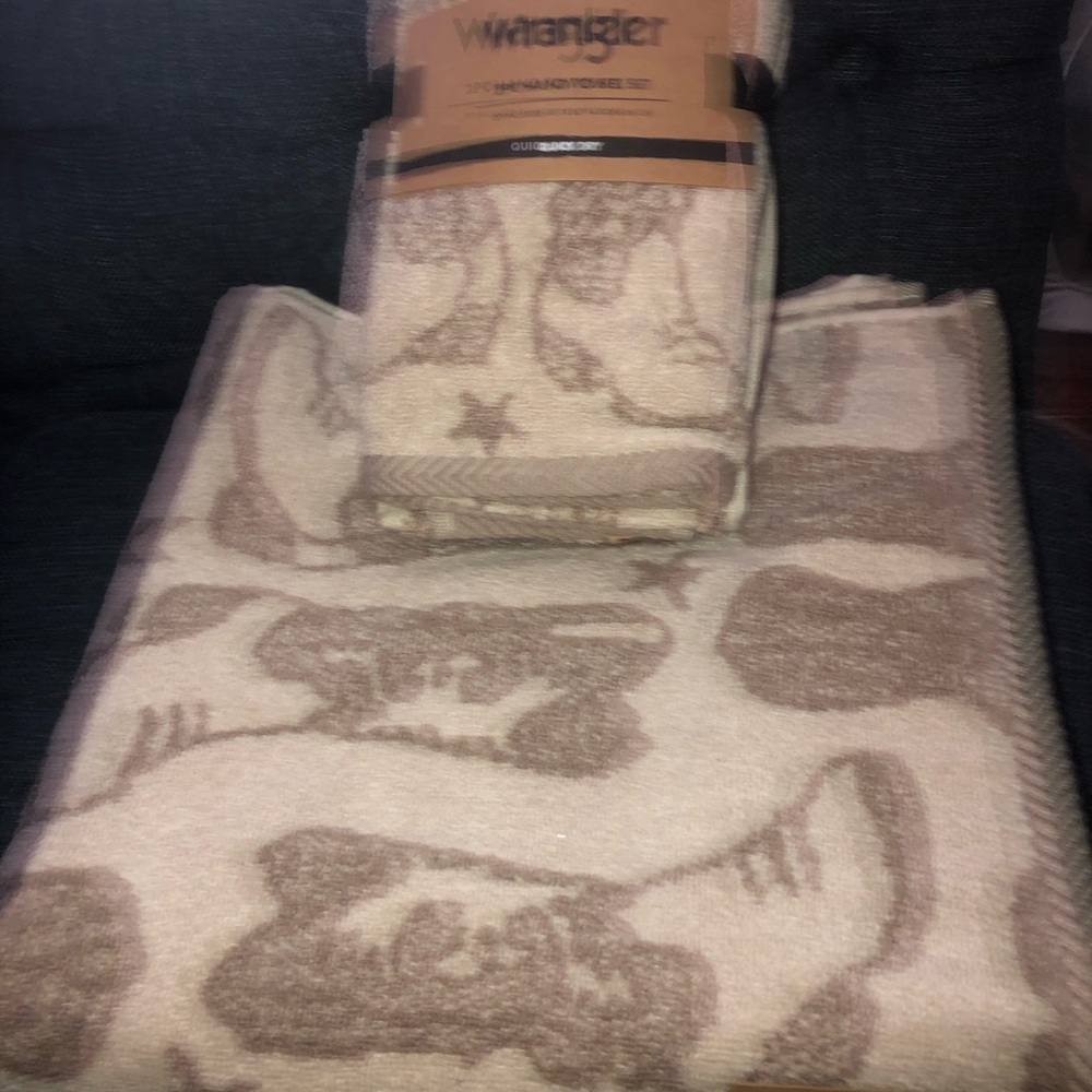 🤎 Wrangler  cowboy boots themed towel set - 3 pieces